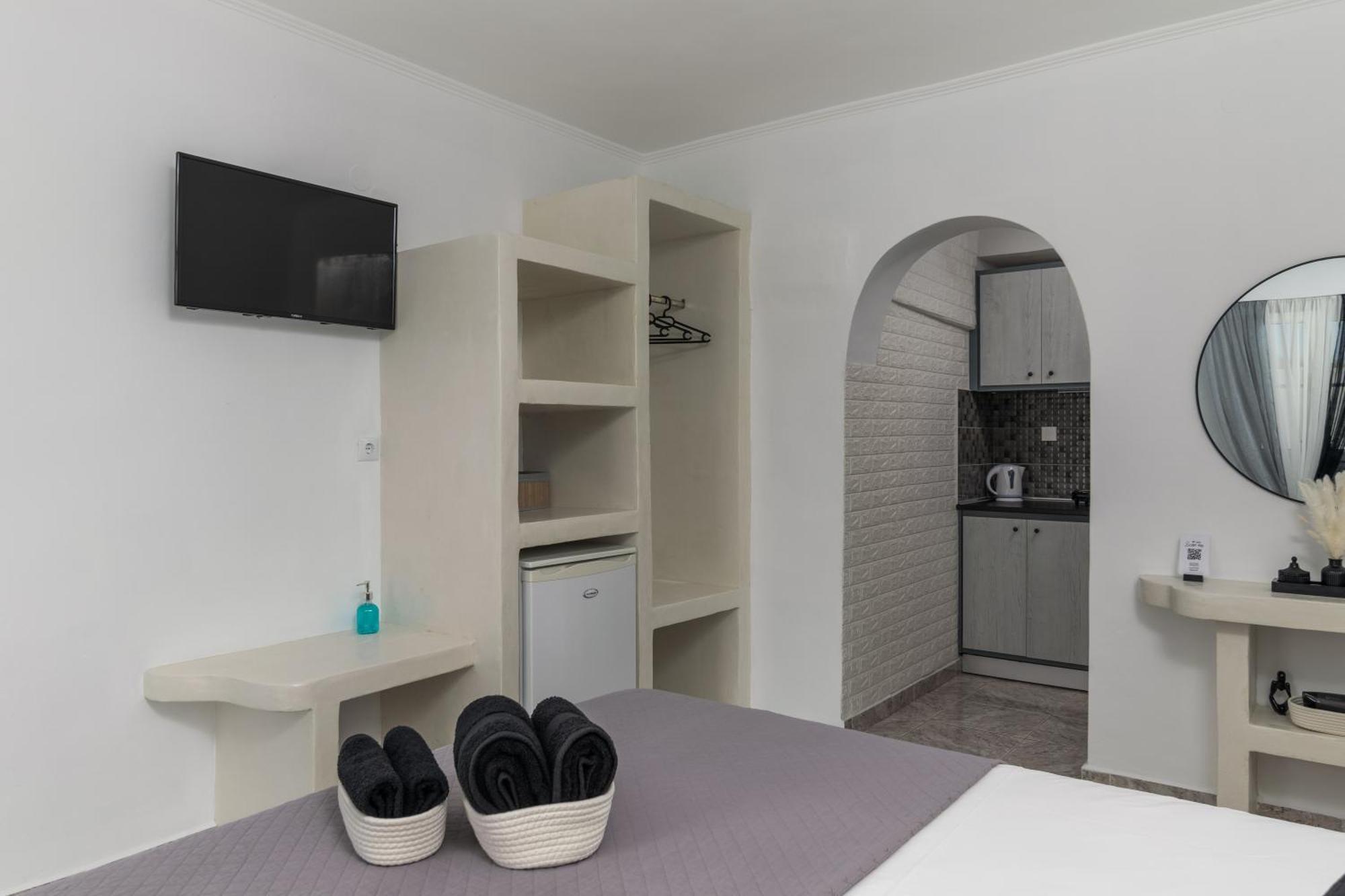 Miloessa Apartment Adamantas  Екстериор снимка