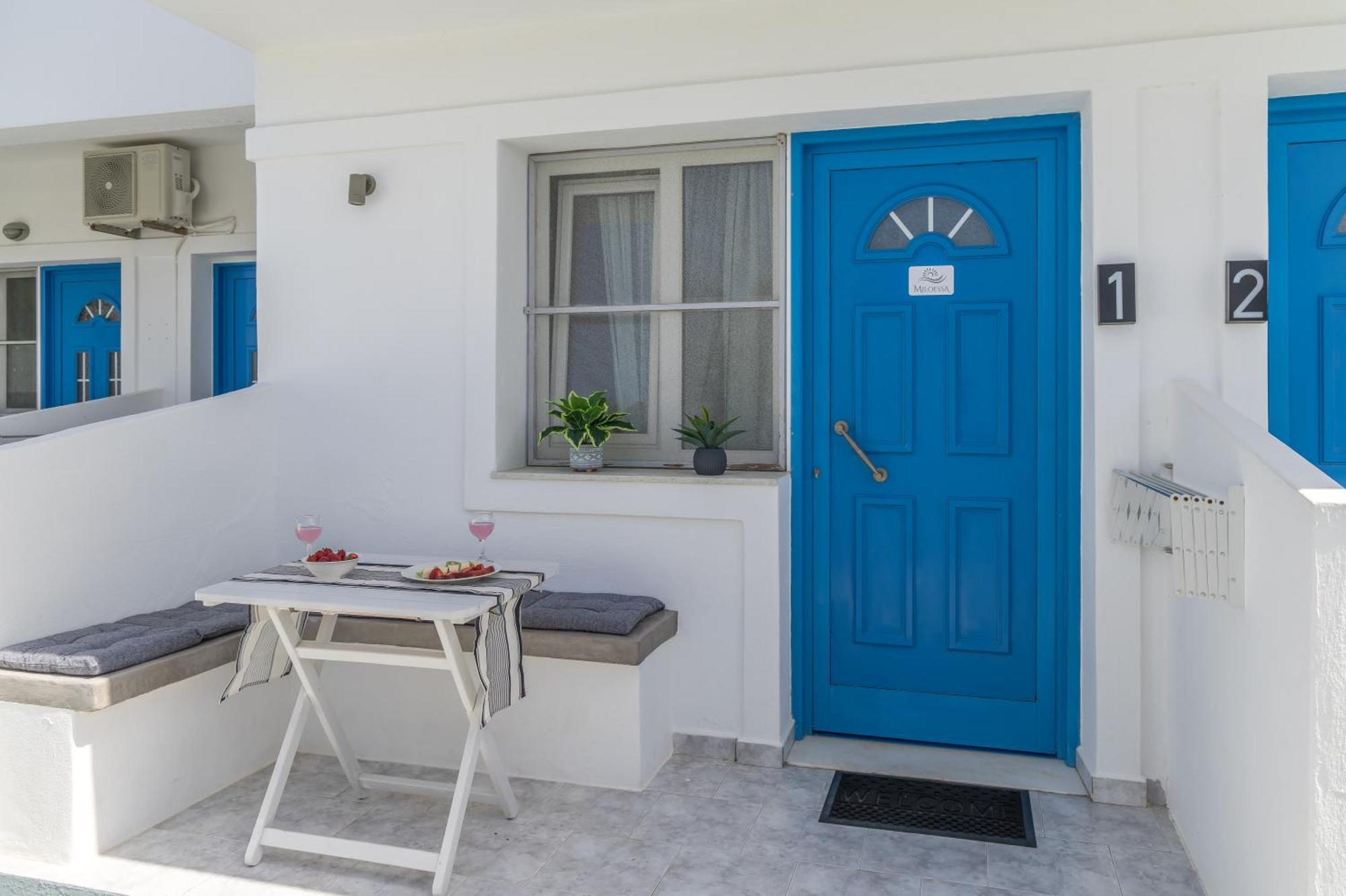 Miloessa Apartment Adamantas  Екстериор снимка