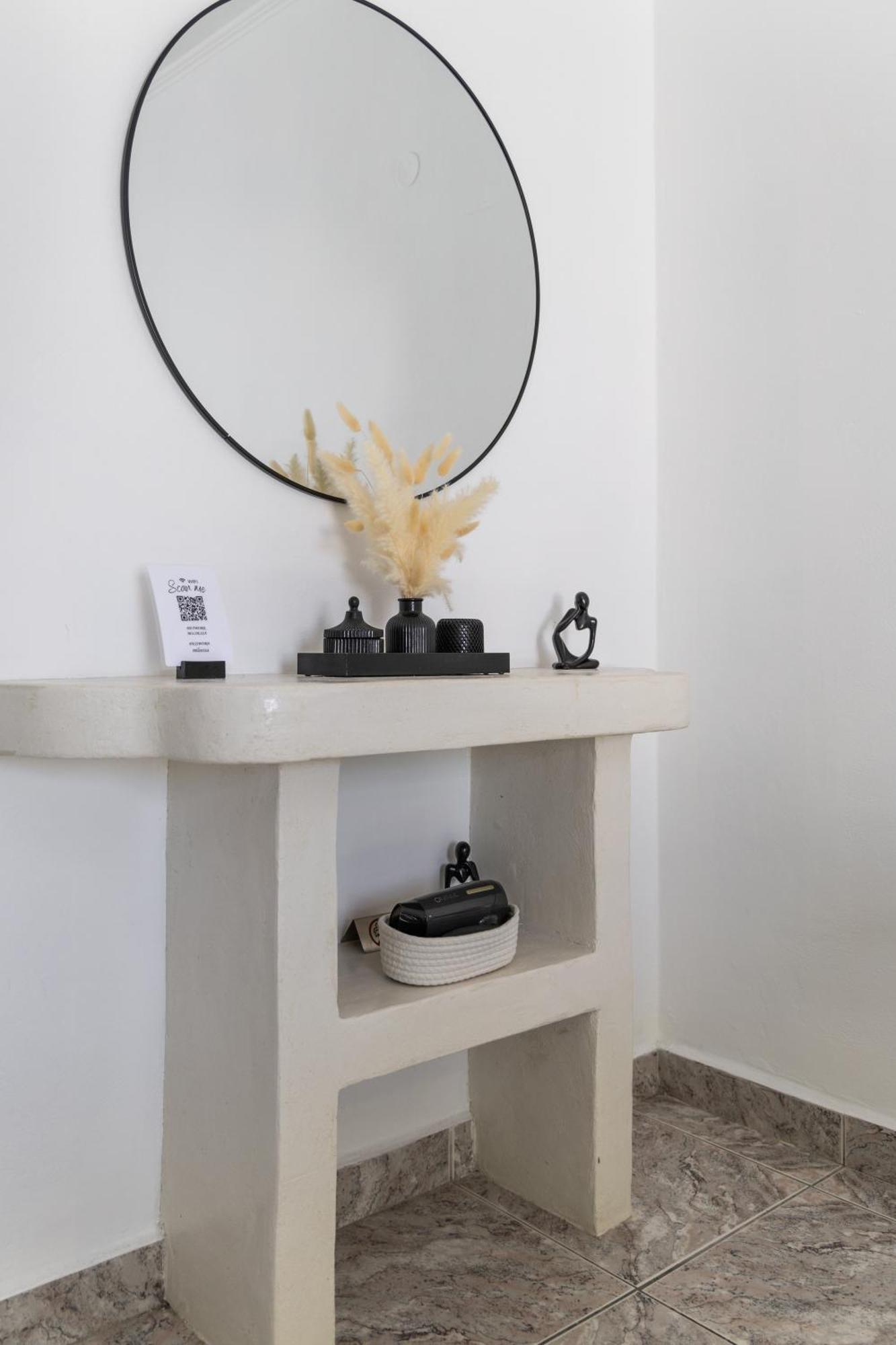 Miloessa Apartment Adamantas  Екстериор снимка