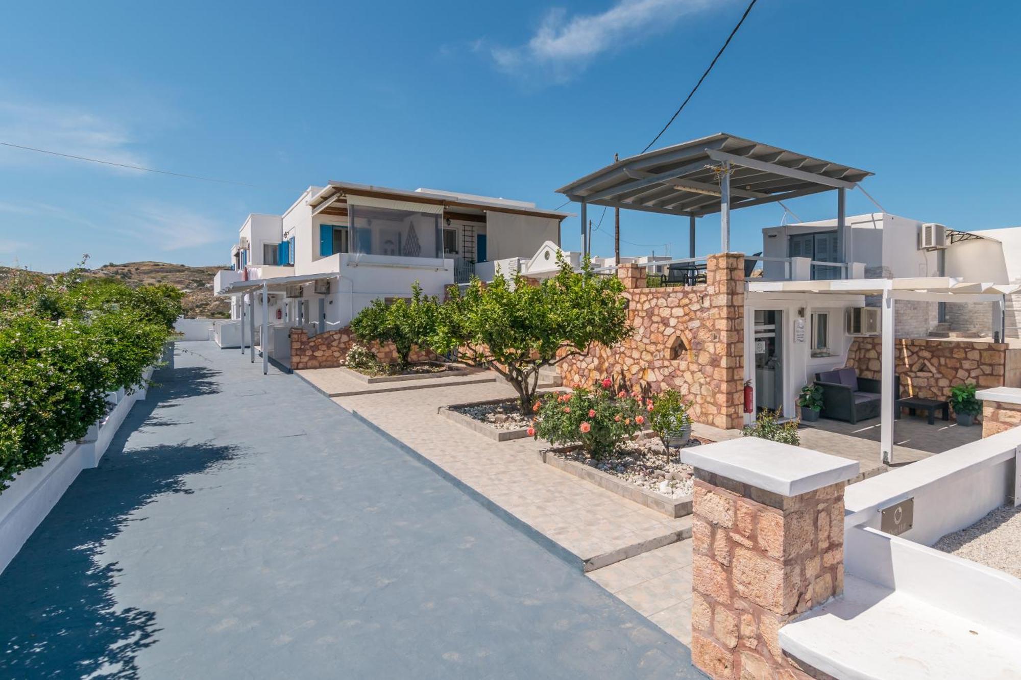 Miloessa Apartment Adamantas  Екстериор снимка